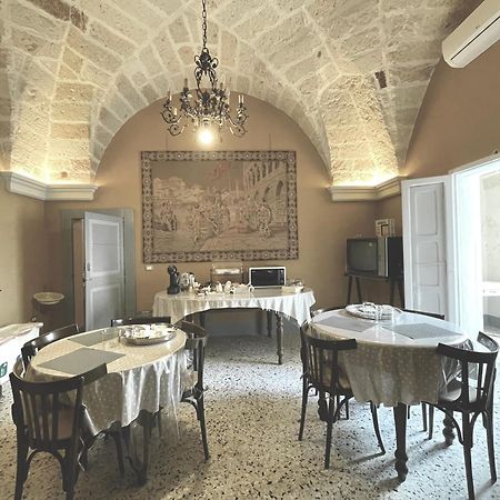 Bed and Breakfast Palazzo De Carlo E Il Parco Dei 7 Pozzi à Lecce Extérieur photo