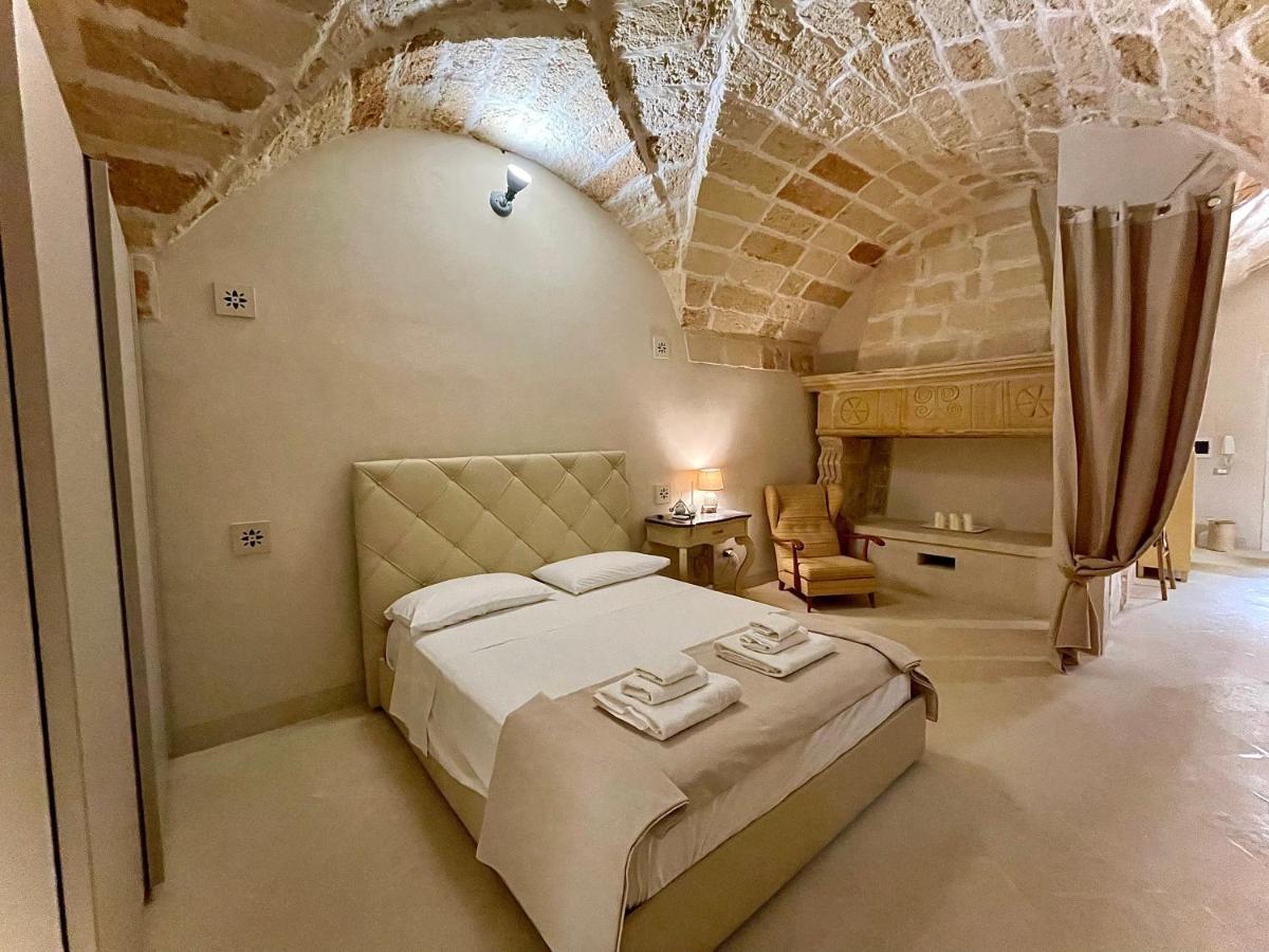 Bed and Breakfast Palazzo De Carlo E Il Parco Dei 7 Pozzi à Lecce Extérieur photo