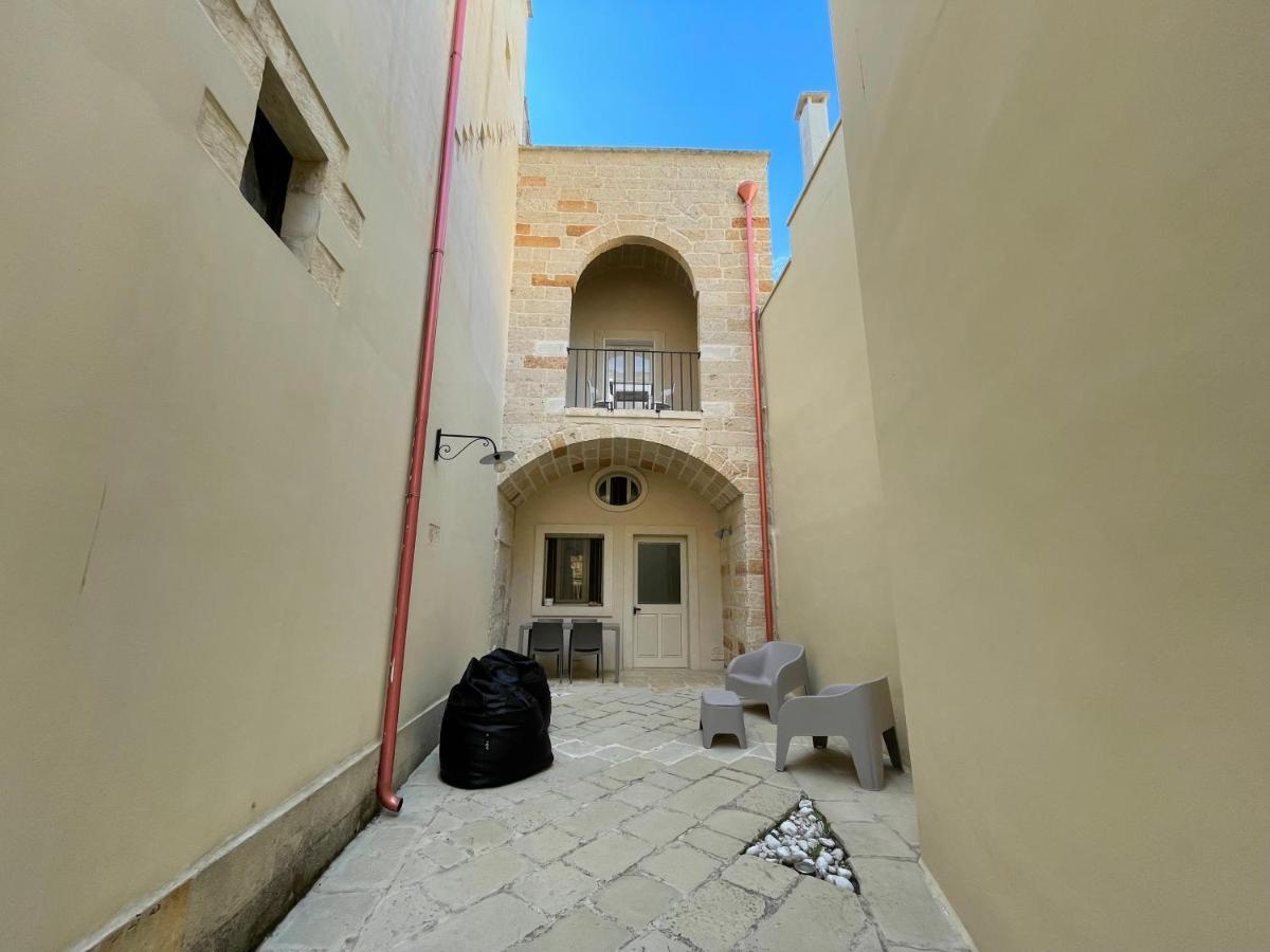 Bed and Breakfast Palazzo De Carlo E Il Parco Dei 7 Pozzi à Lecce Extérieur photo