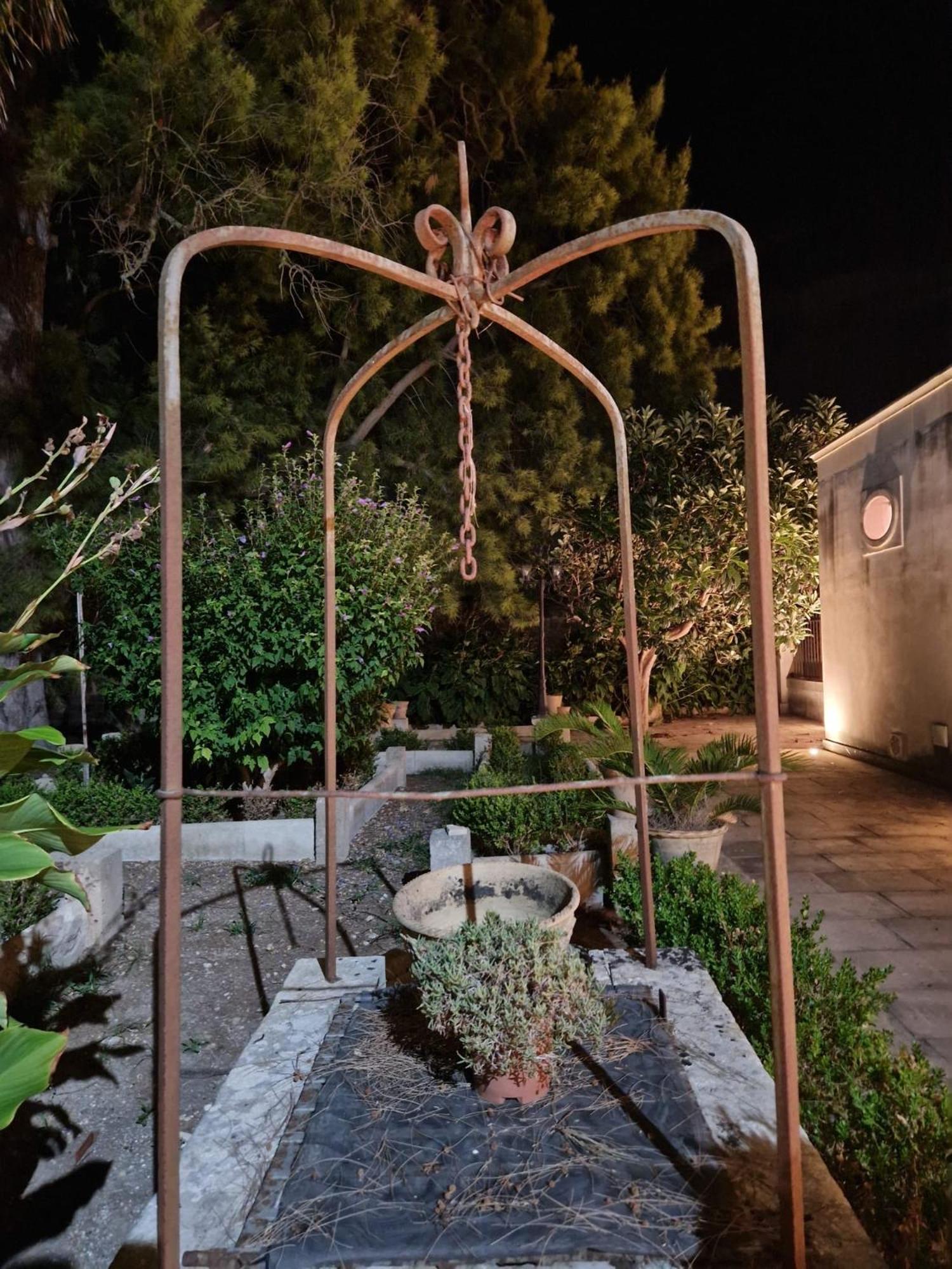 Bed and Breakfast Palazzo De Carlo E Il Parco Dei 7 Pozzi à Lecce Extérieur photo
