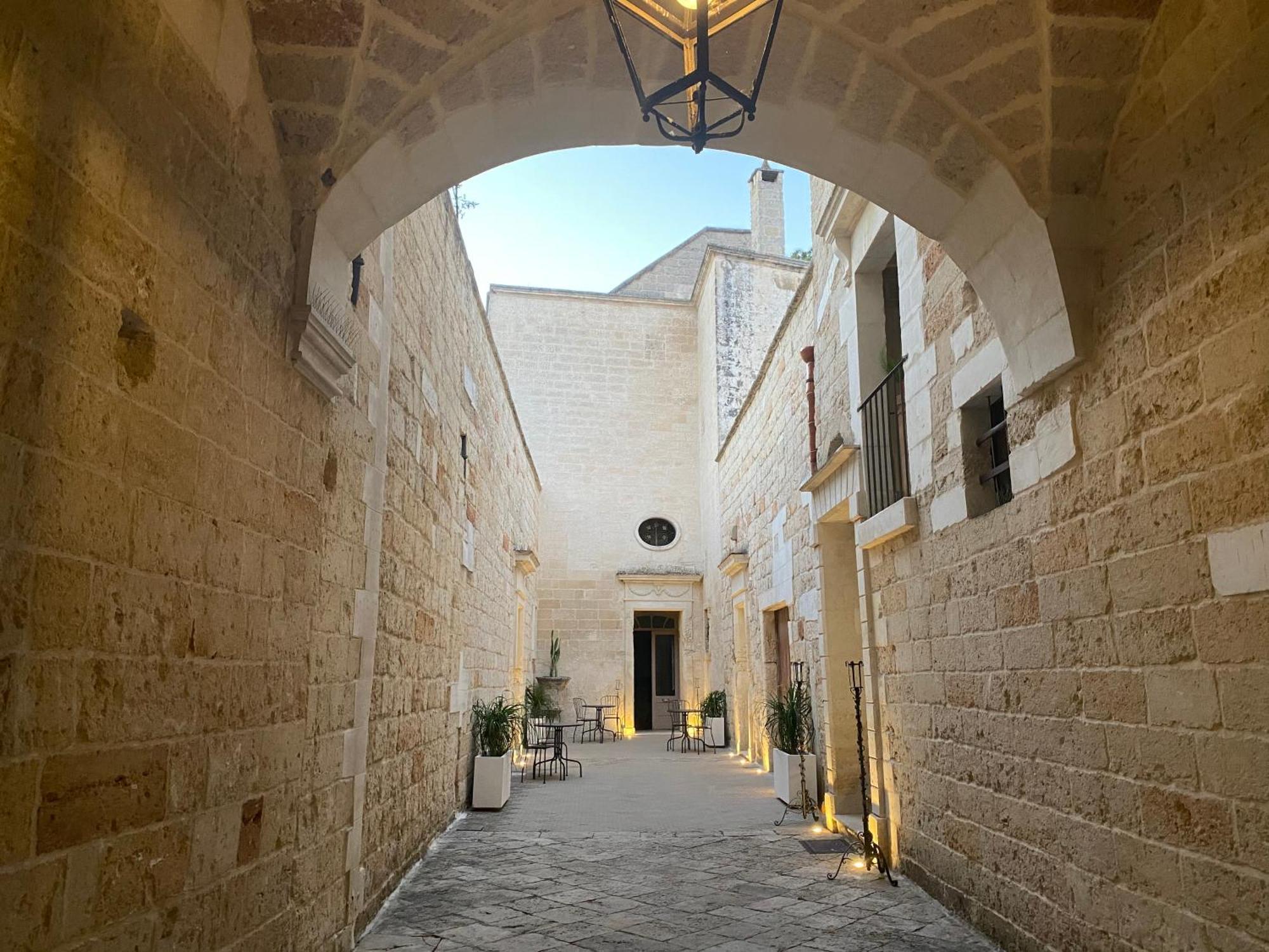 Bed and Breakfast Palazzo De Carlo E Il Parco Dei 7 Pozzi à Lecce Extérieur photo
