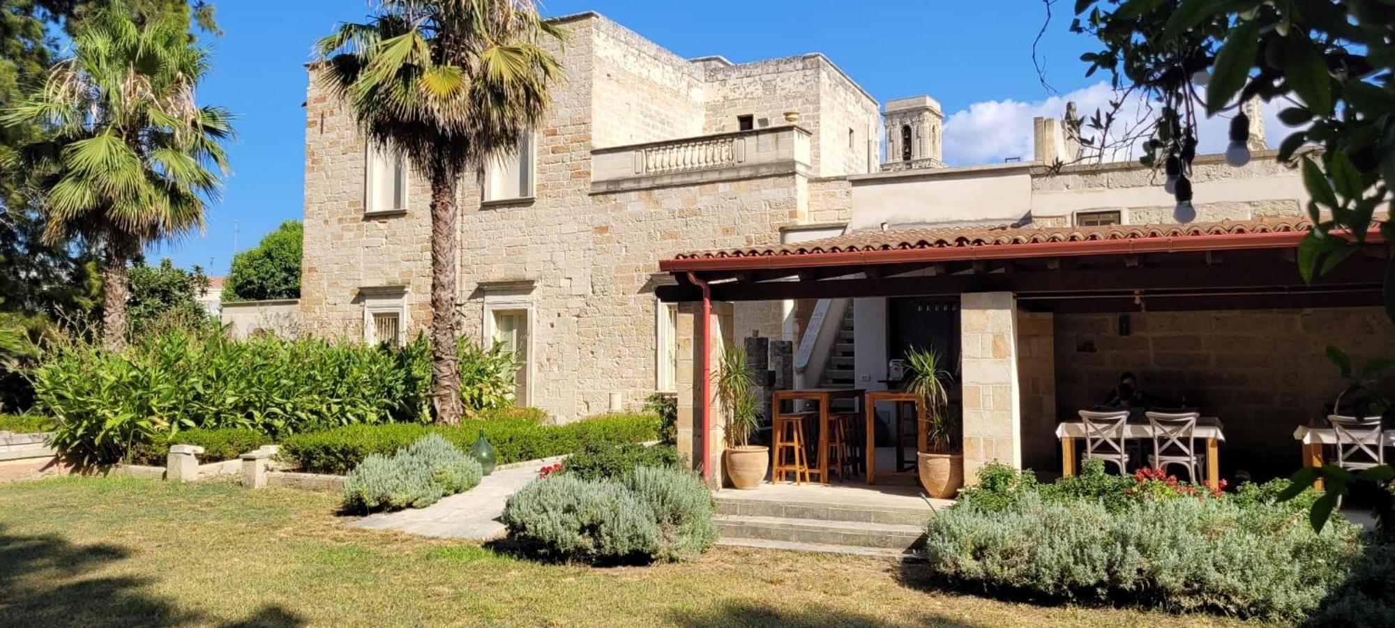 Bed and Breakfast Palazzo De Carlo E Il Parco Dei 7 Pozzi à Lecce Extérieur photo