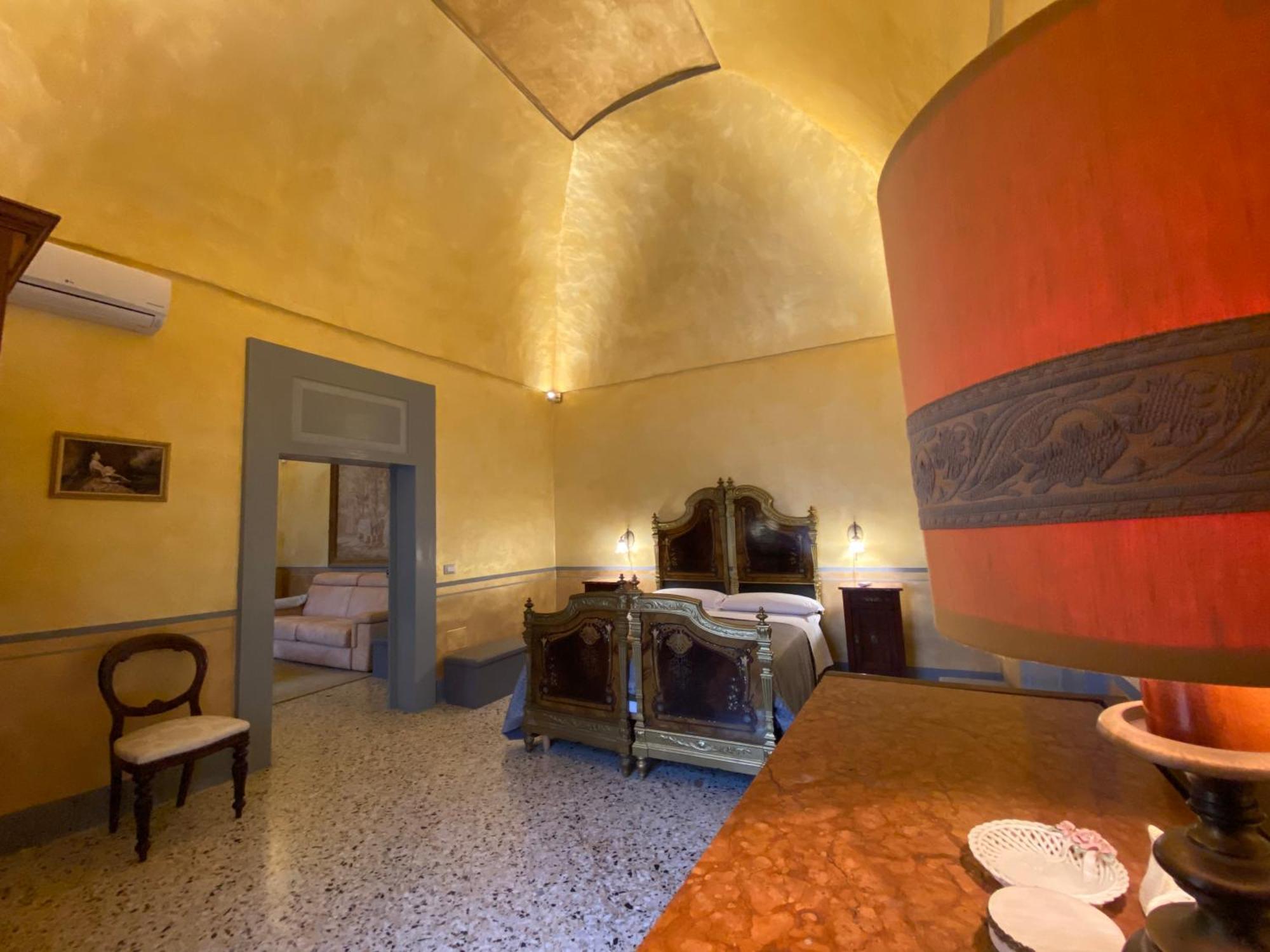 Bed and Breakfast Palazzo De Carlo E Il Parco Dei 7 Pozzi à Lecce Extérieur photo